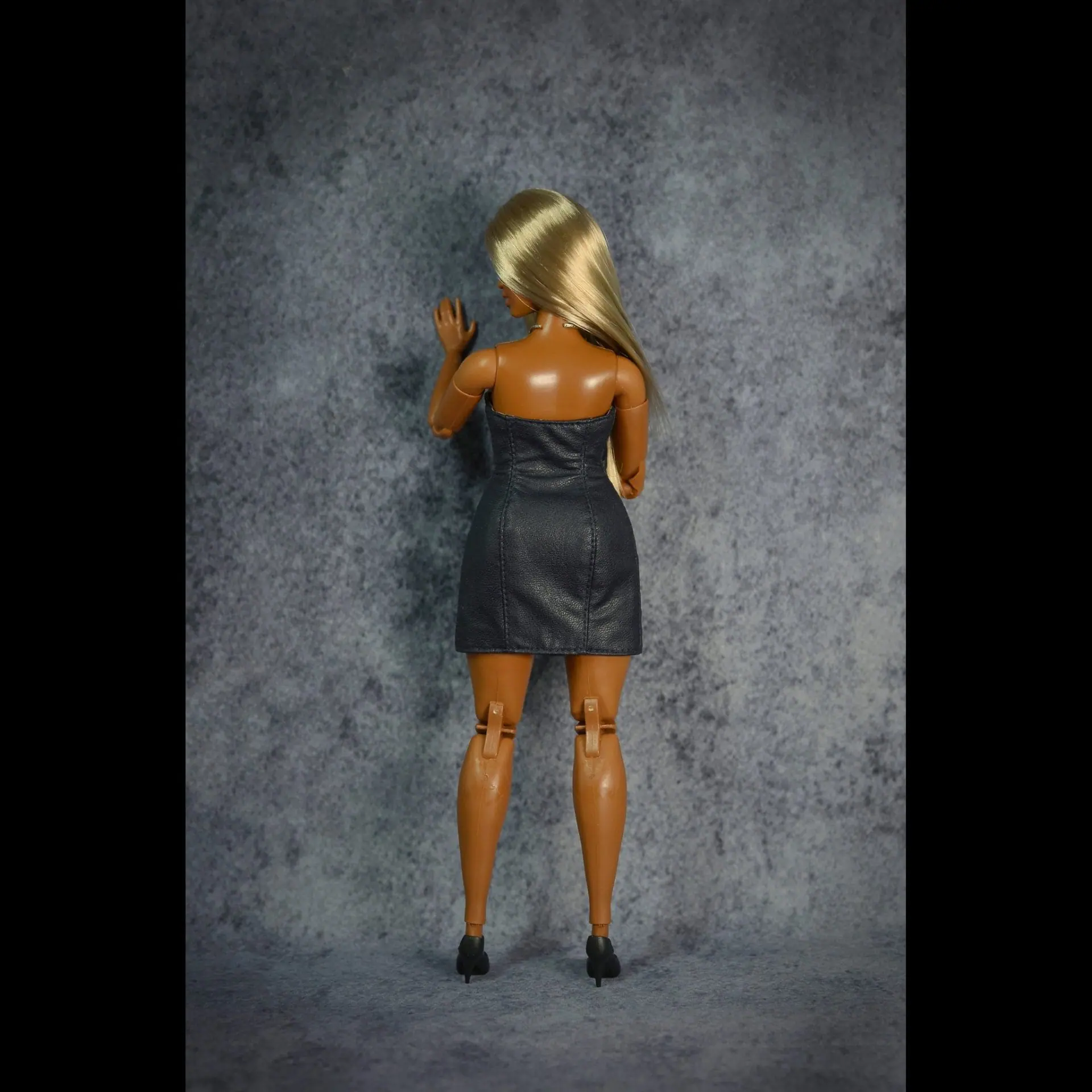 Faux leather dress for Barbie curvy (for Liz D. Casale) 1 inframe 1730154639582.jpg