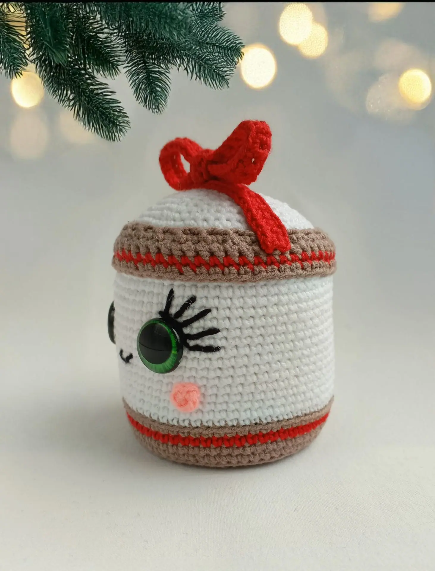 Crochet Christmas Gift Box Pattern – Festive Amigurumi Decoration 5 Plush crochet Christmas gift box amigurumi, handmade holiday decoration pattern