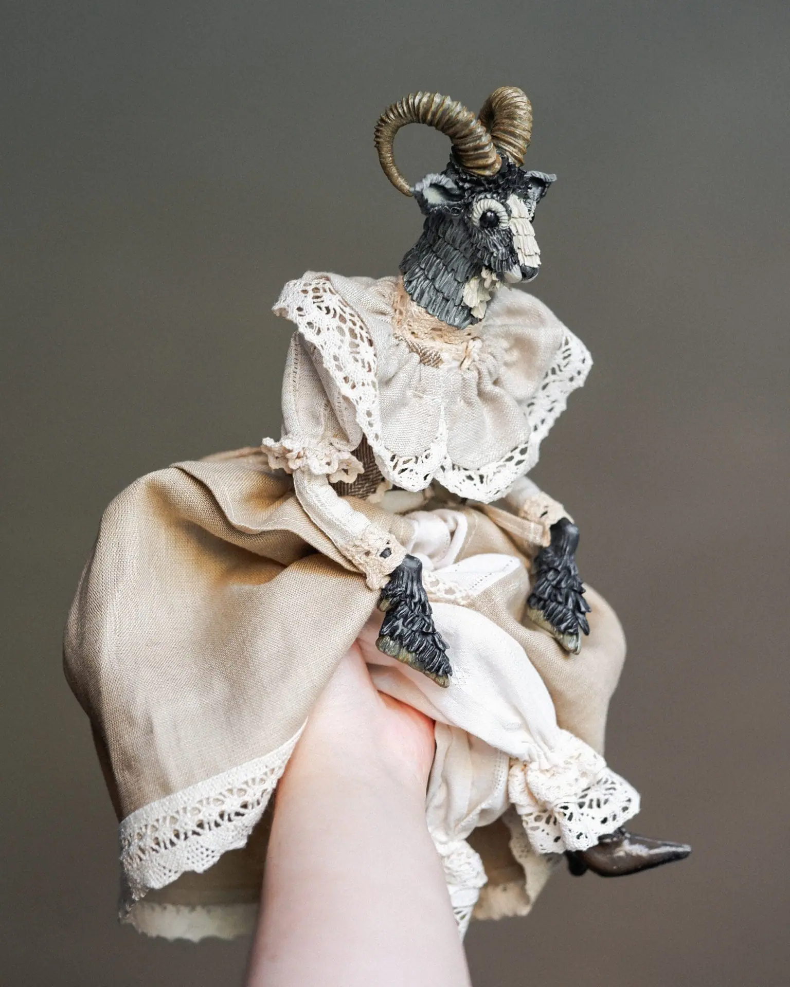 Graycie Goat Artdoll - DailyDoll Shop