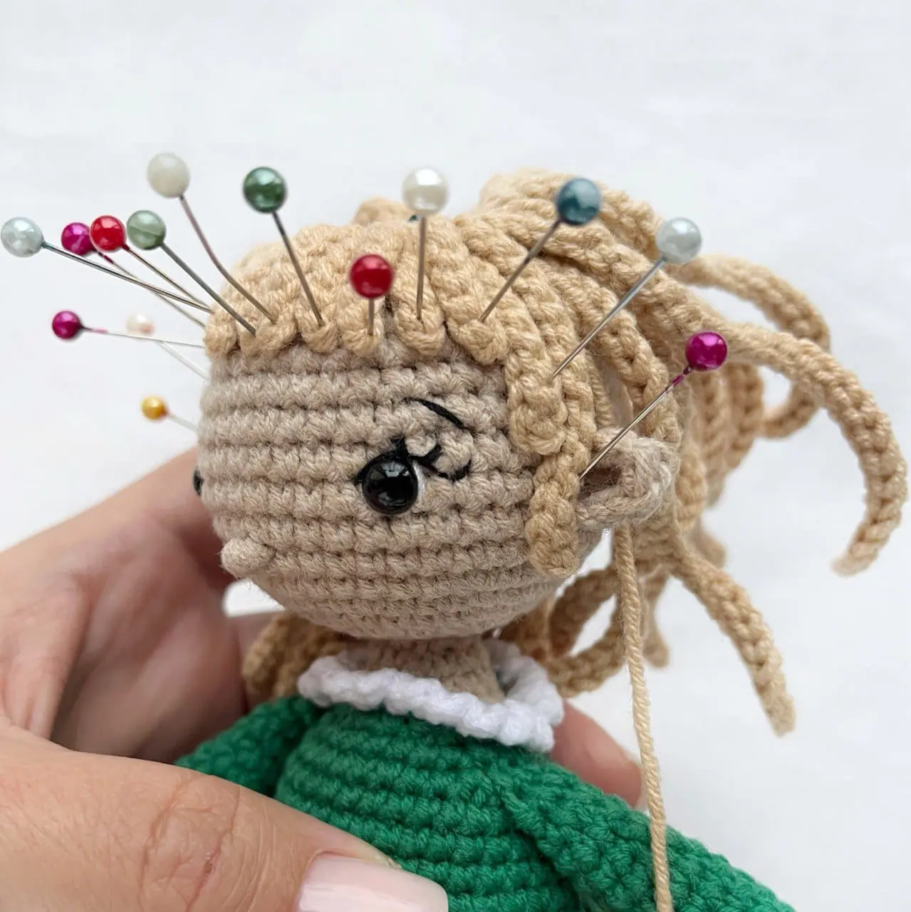 Christmas Elf girl, crochet pattern 8 photo 2024 11 28 17 51 48.jpg