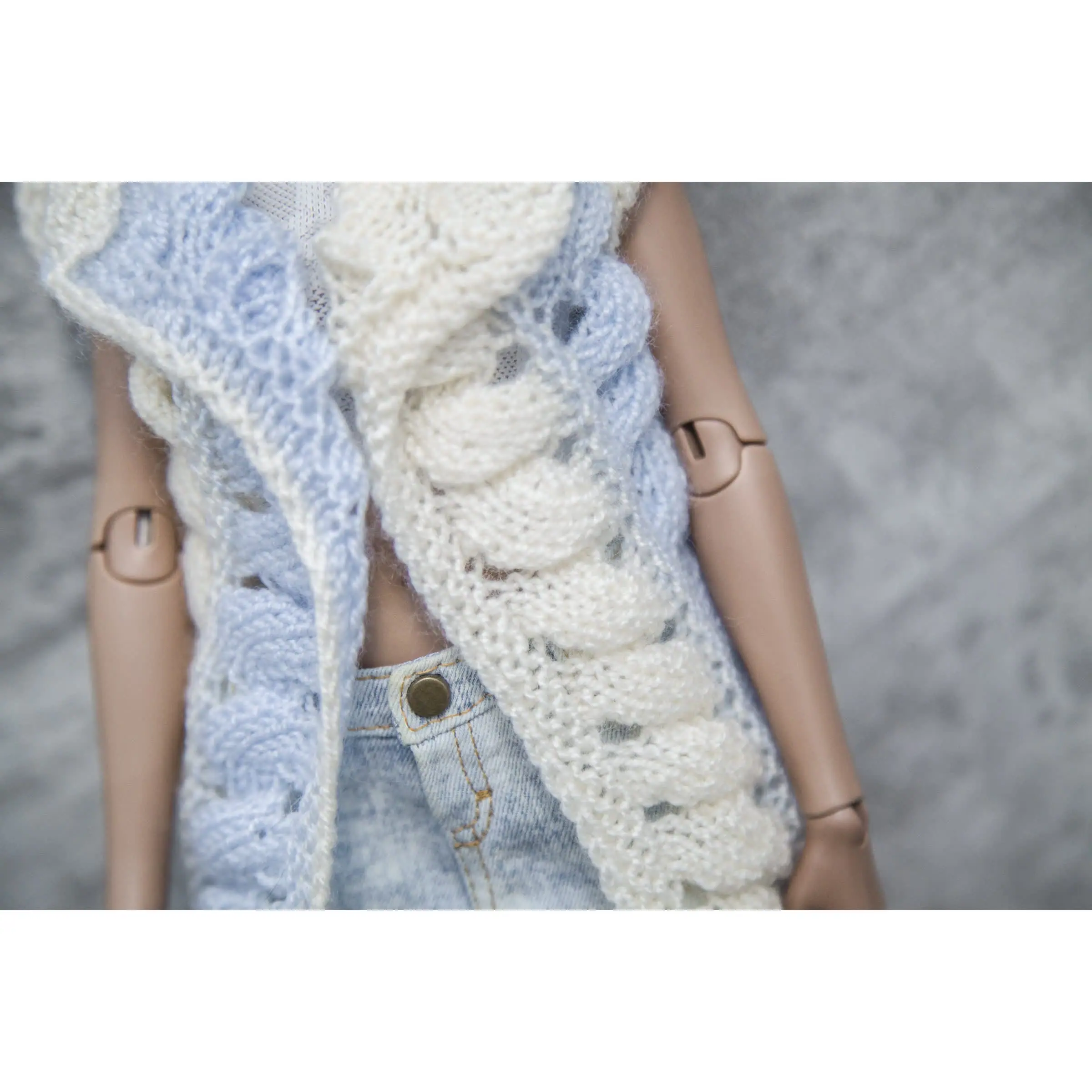 Knitted sweater beige + lt. blue for IpleHouse FiD 4 6.jpg