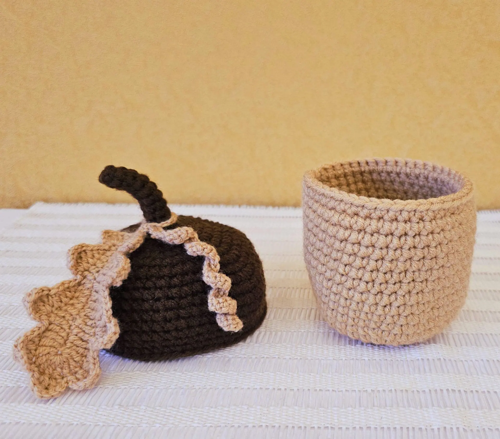 Handmade decorative crochet acorn basket/box 1 20250310 131342.jpg