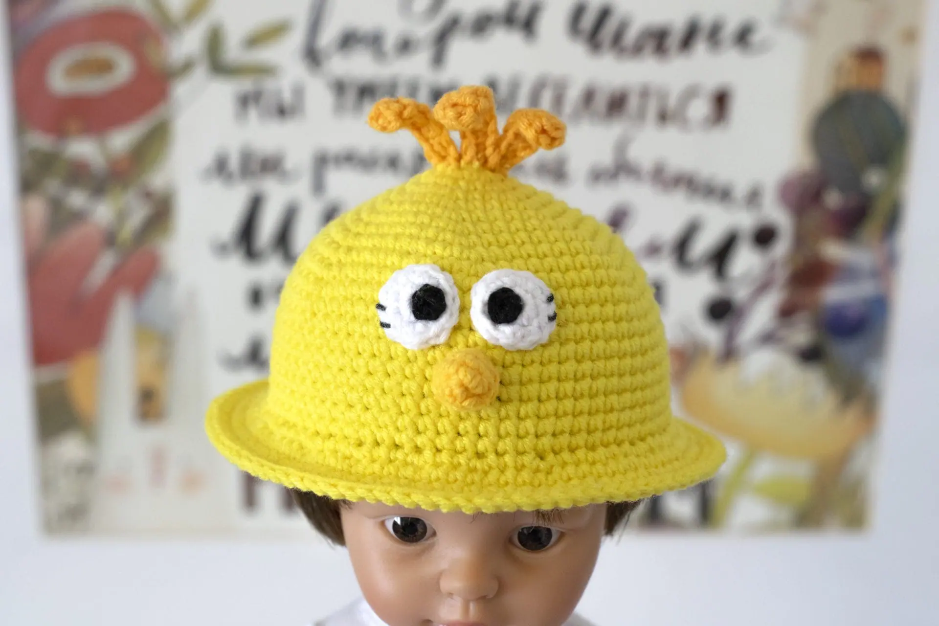 Crochet chicken hat for 13-inch Paola Reina doll, Meadow Dampling 4 dsc 0861.jpg
