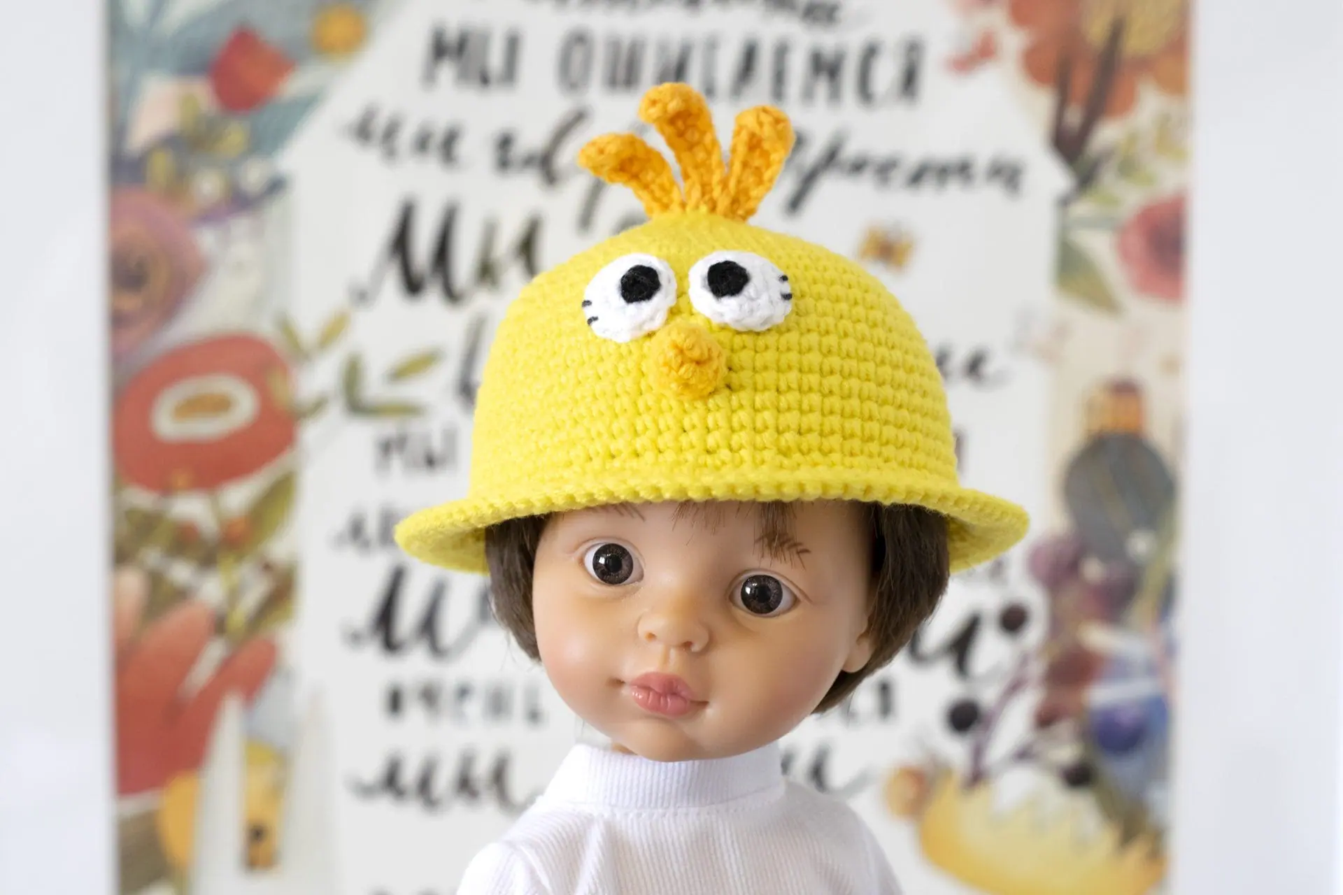 Crochet chicken hat for 13-inch Paola Reina doll, Meadow Dampling 2 dsc 0875.jpg