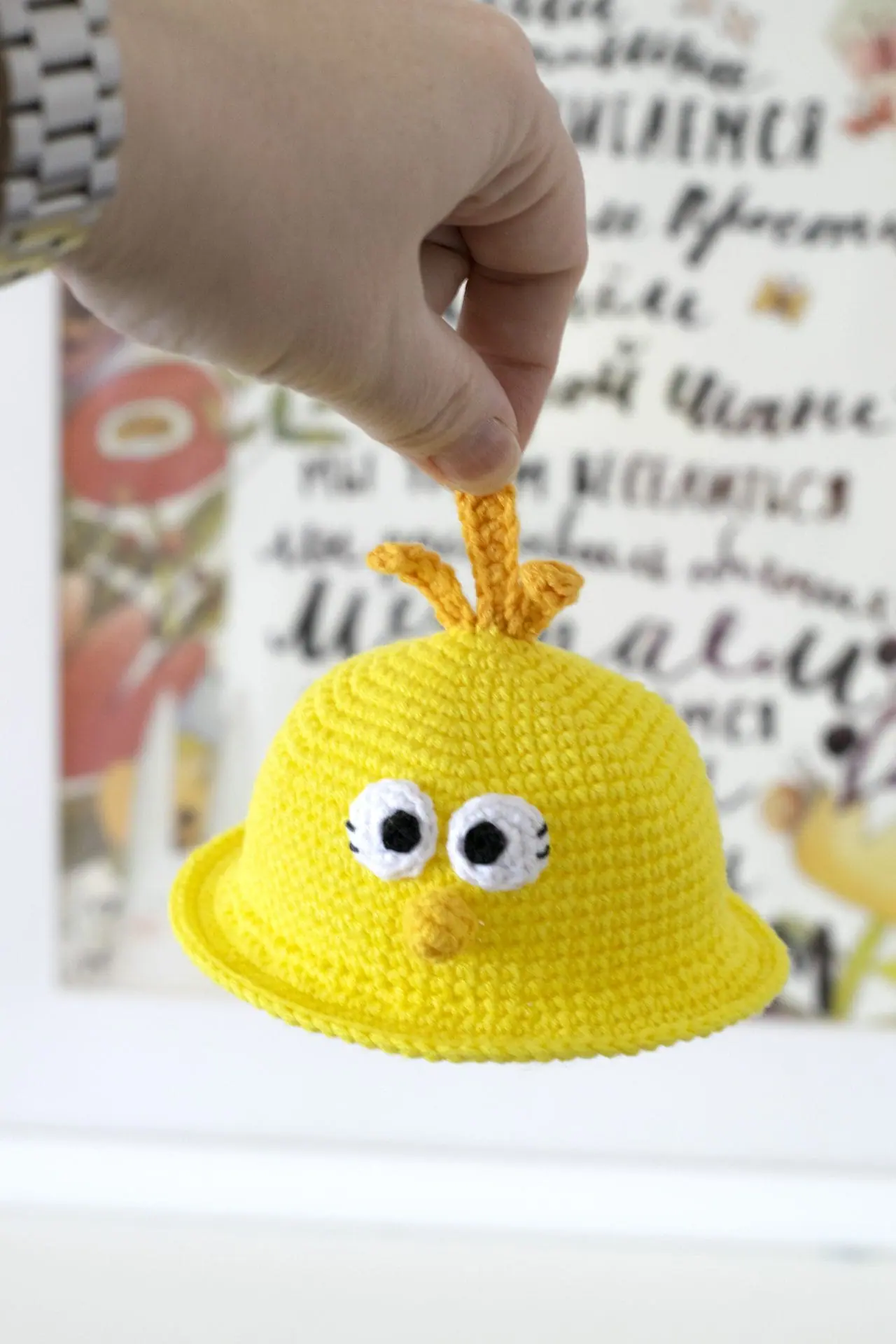 Crochet chicken hat for 13-inch Paola Reina doll, Meadow Dampling 6 dsc 0883.jpg