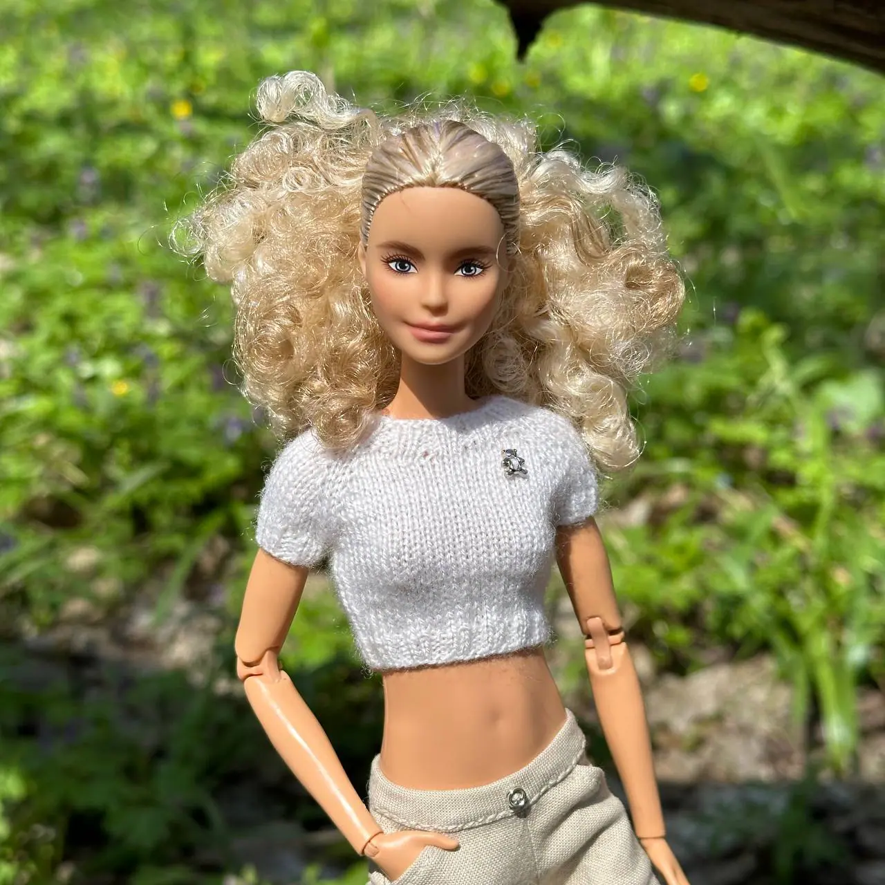 White crop top for Barbie MTM, Poppy Parker, 1:6 dolls