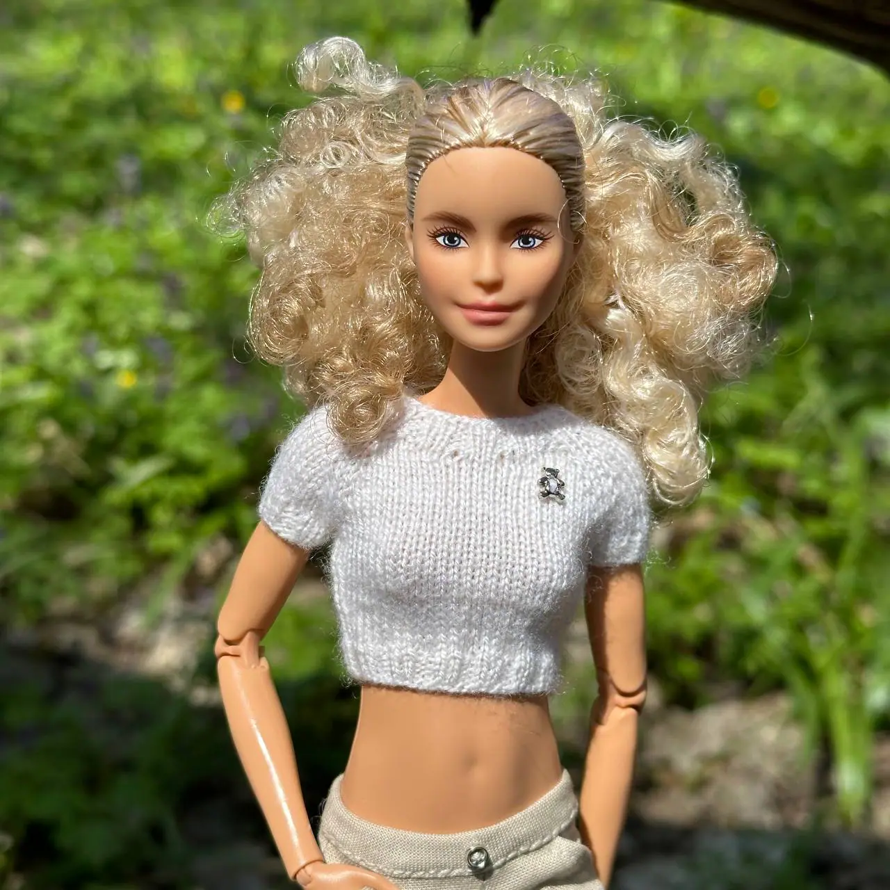 White crop top for Barbie MTM, Poppy Parker, 1:6 dolls