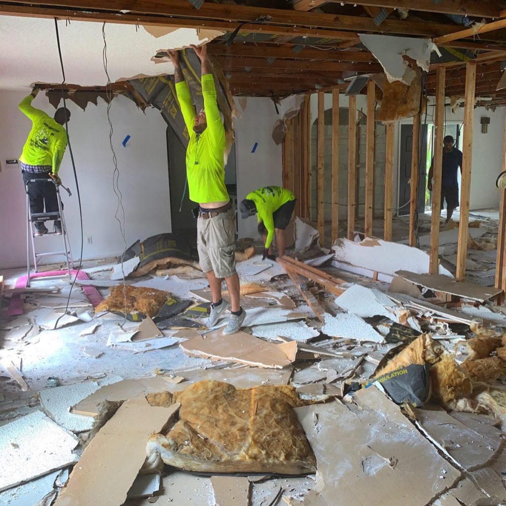 Los beneficios de elegir una empresa de derribos y demoliciones interiores sostenible como EcoServeis