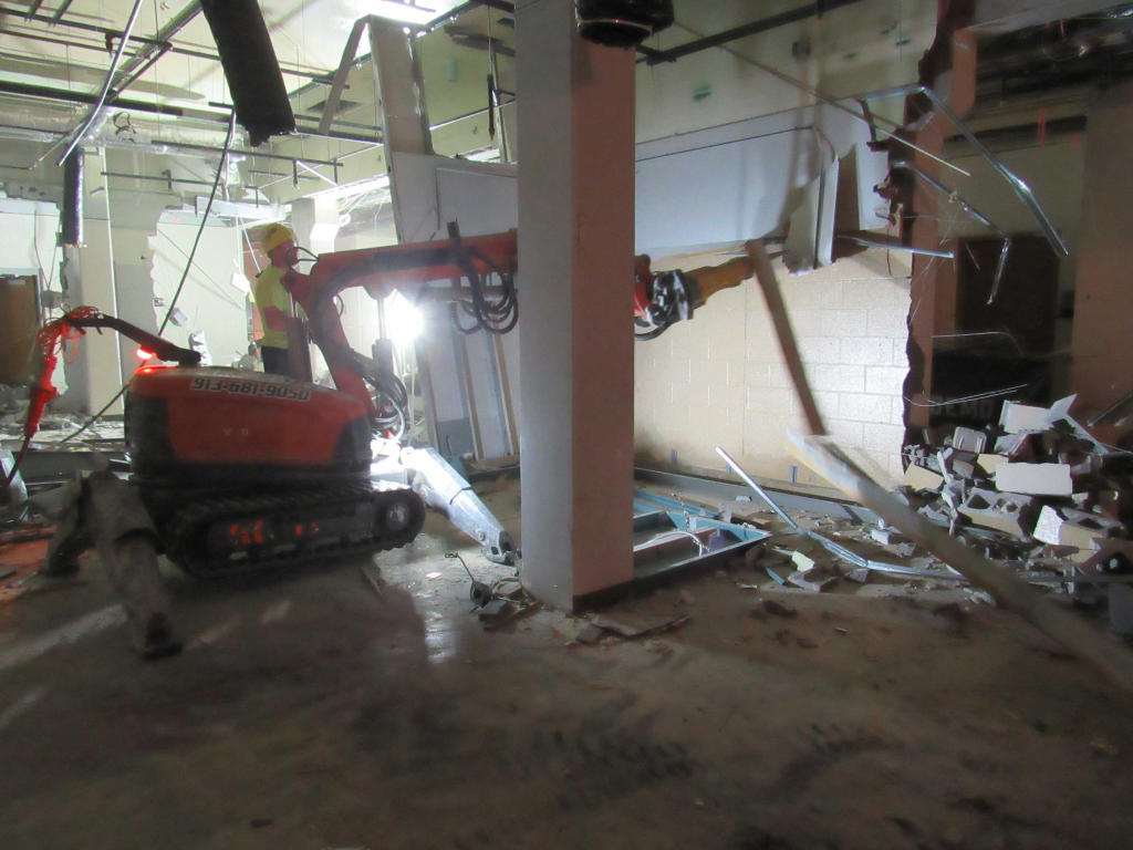 Trabajos de demolición interior de primera calidad en Almacelles con la empresa EcoServeis
