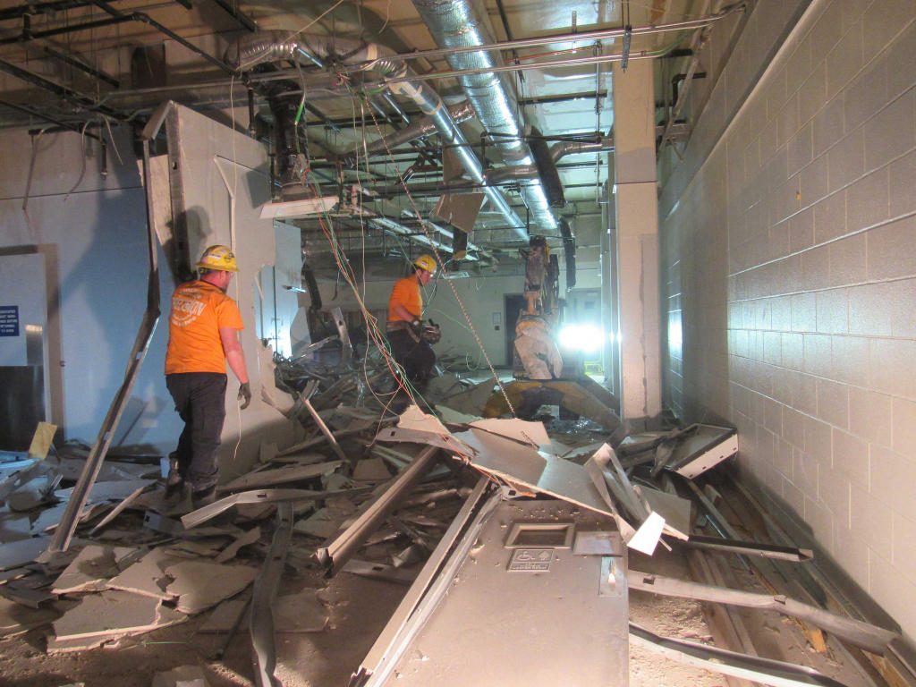 EcoServeis brinda servicios de demolición interior de primera calidad en Almacelles