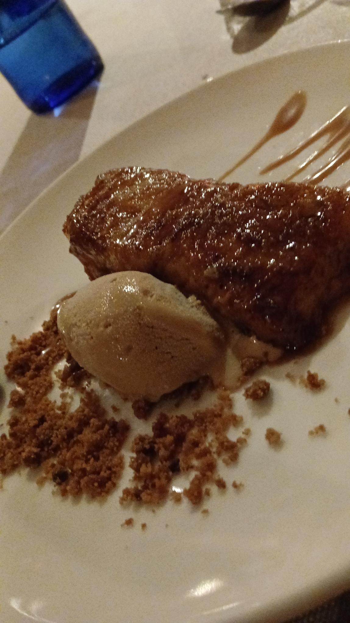 Got this bread pudding type deal with an ice-cream that almost had hints of smoke, rich deep sugars and dulce de leche..