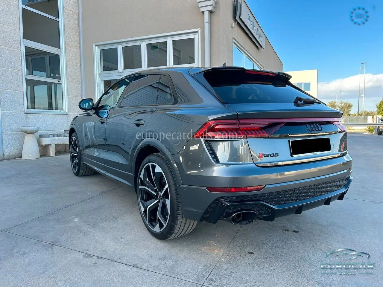 Audi Q8