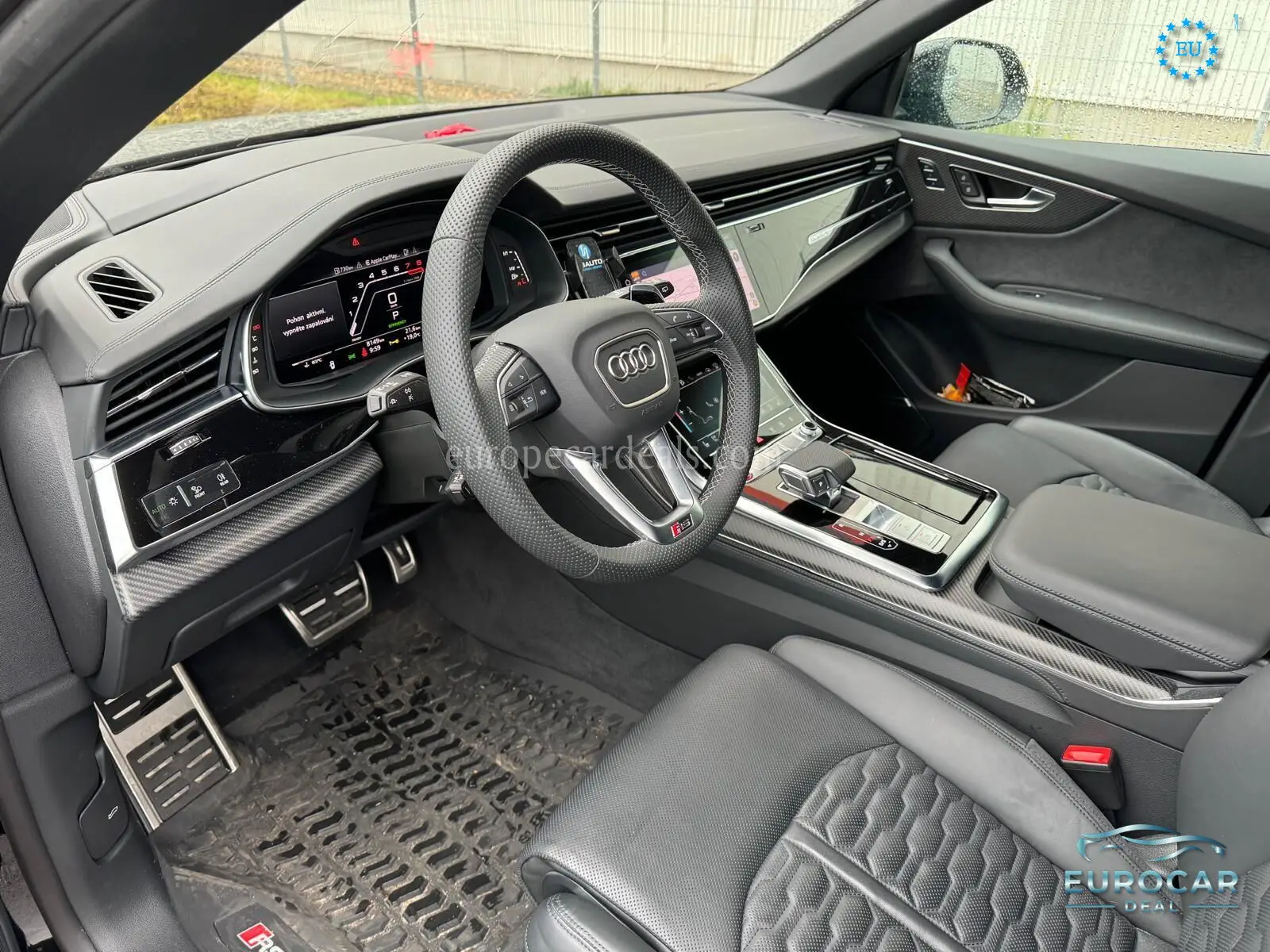 Audi RSQ8
