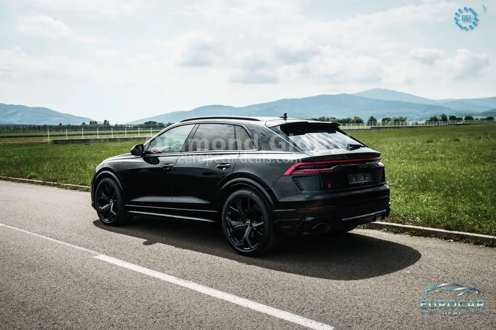 Audi RSQ8