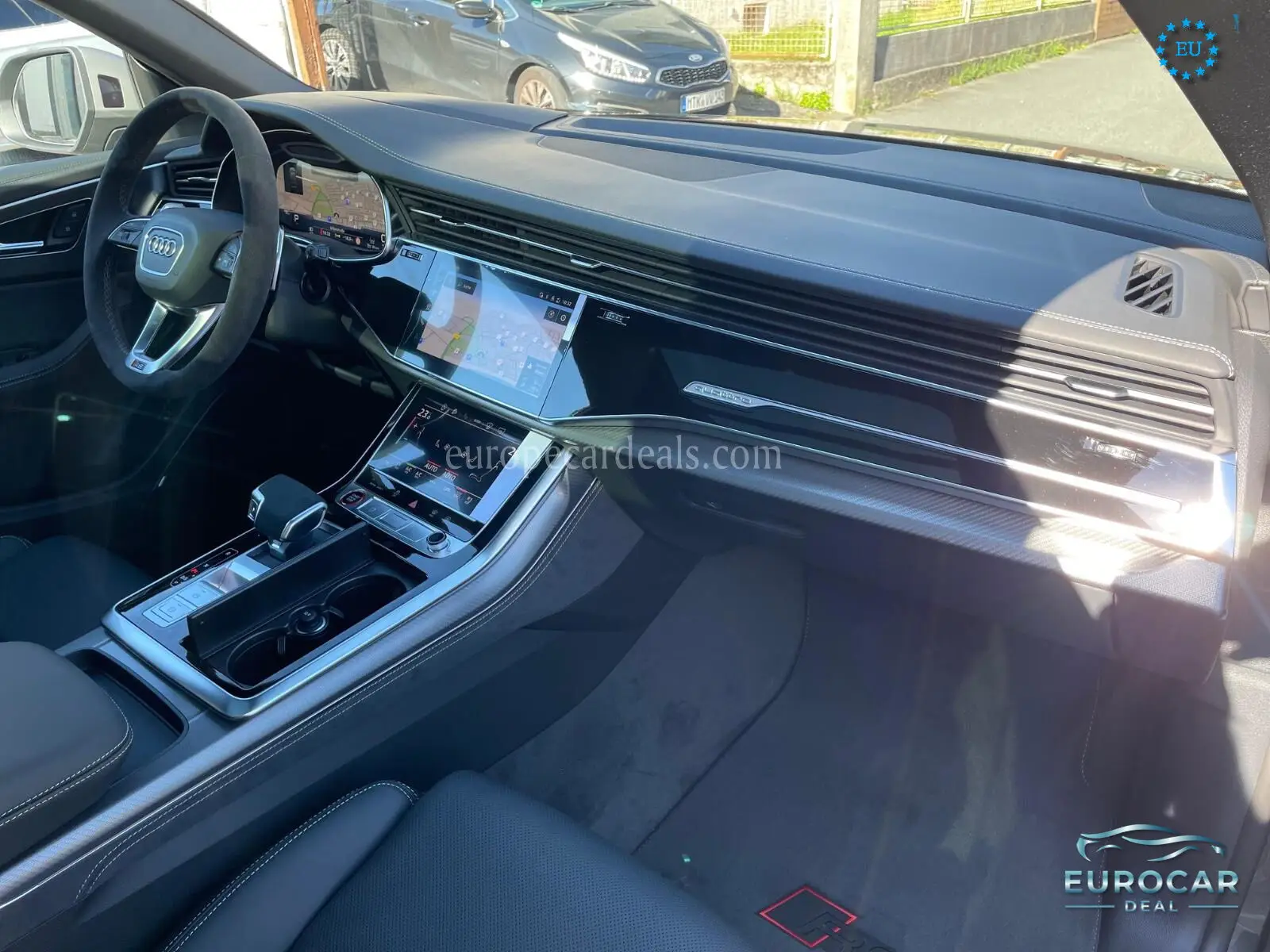 Audi RSQ8