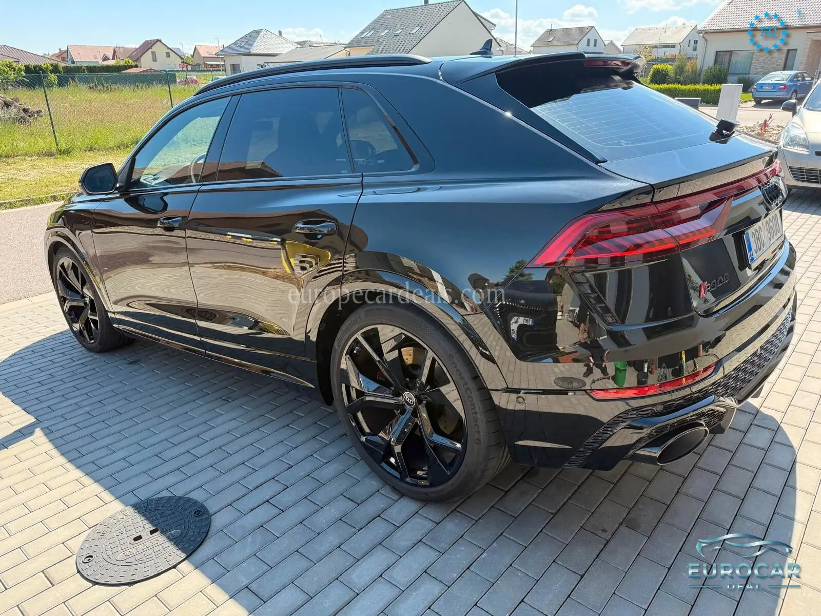Audi RSQ8