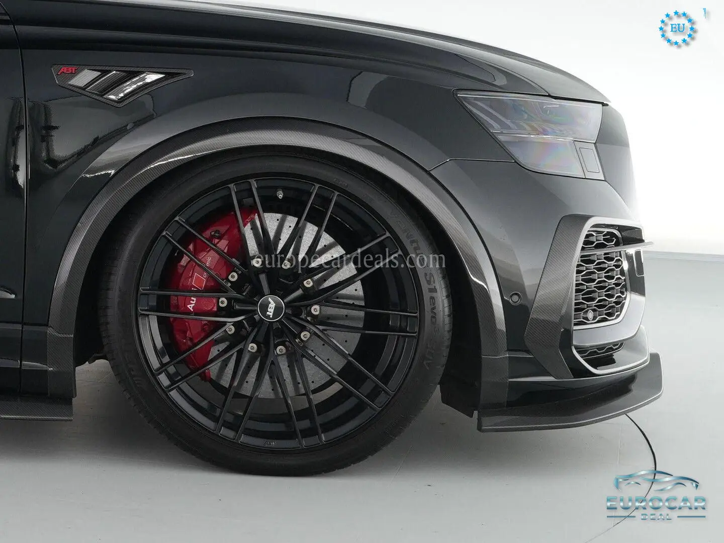 Audi RSQ8