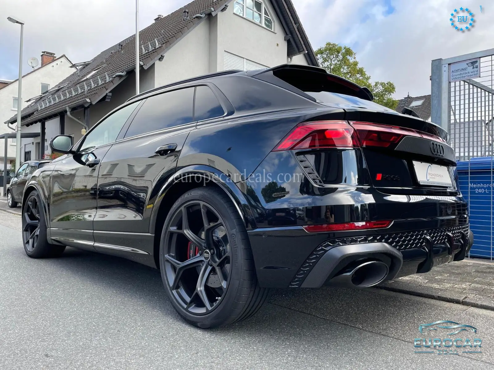 Audi RSQ8