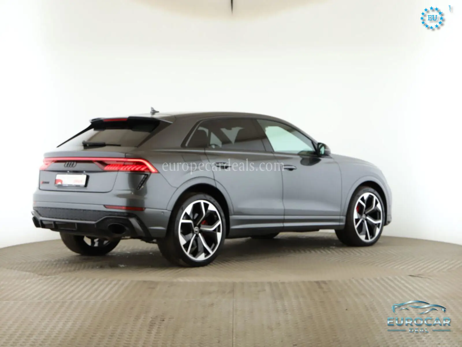 Audi RSQ8