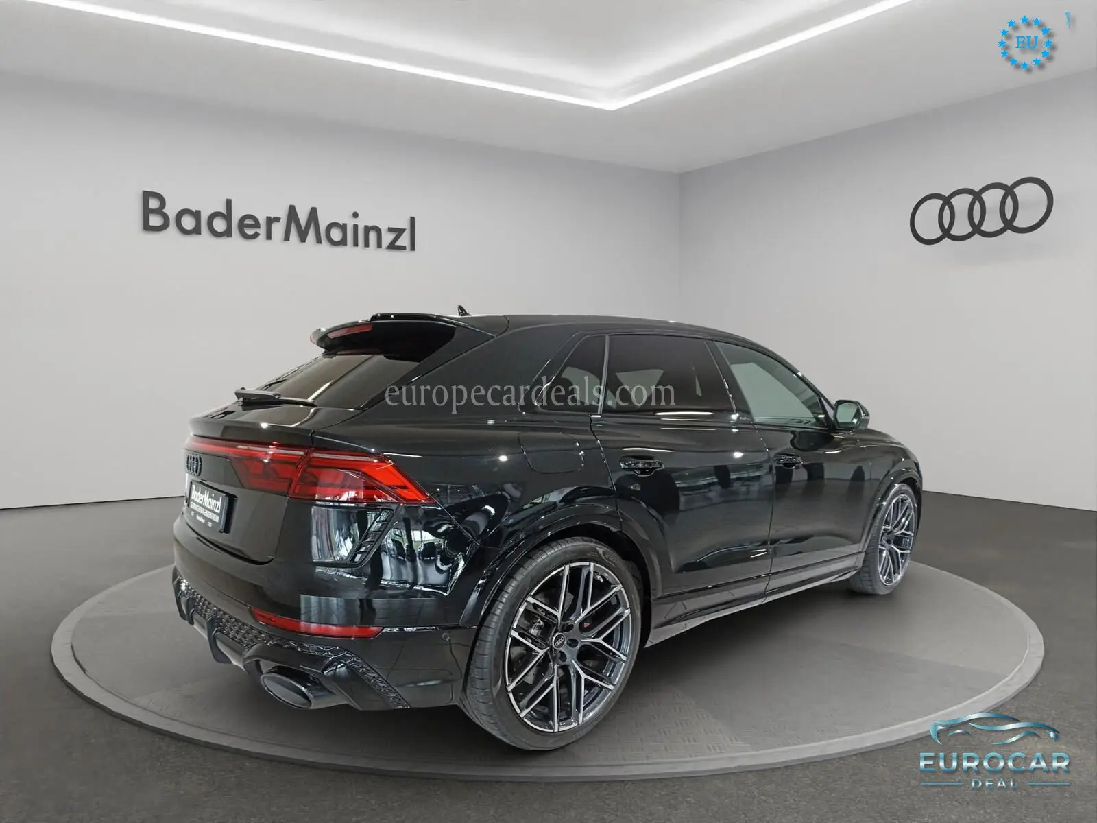 Audi RSQ8