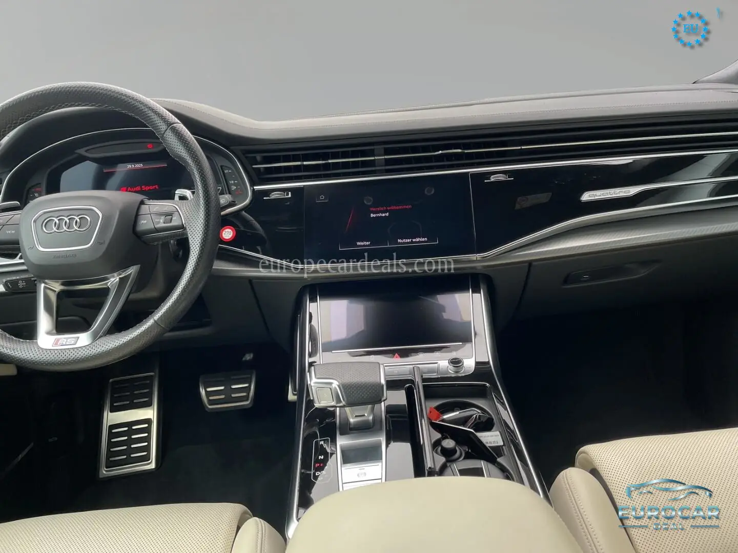 Audi RSQ8