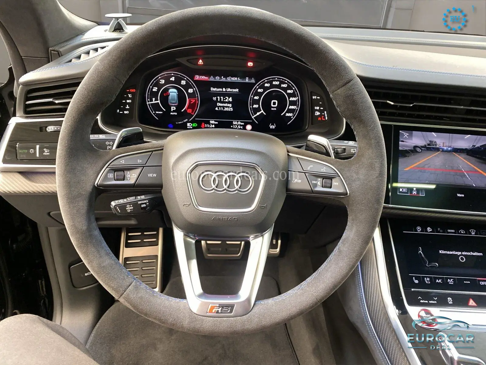 Audi RSQ8