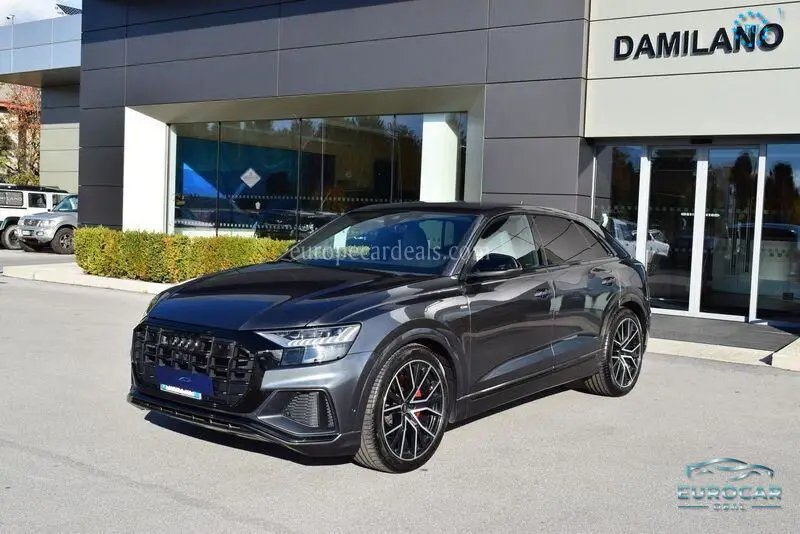 Audi Q8