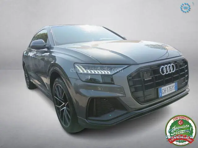Audi Q8