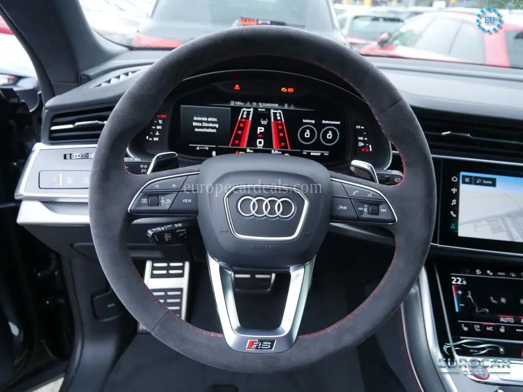 Audi RSQ8