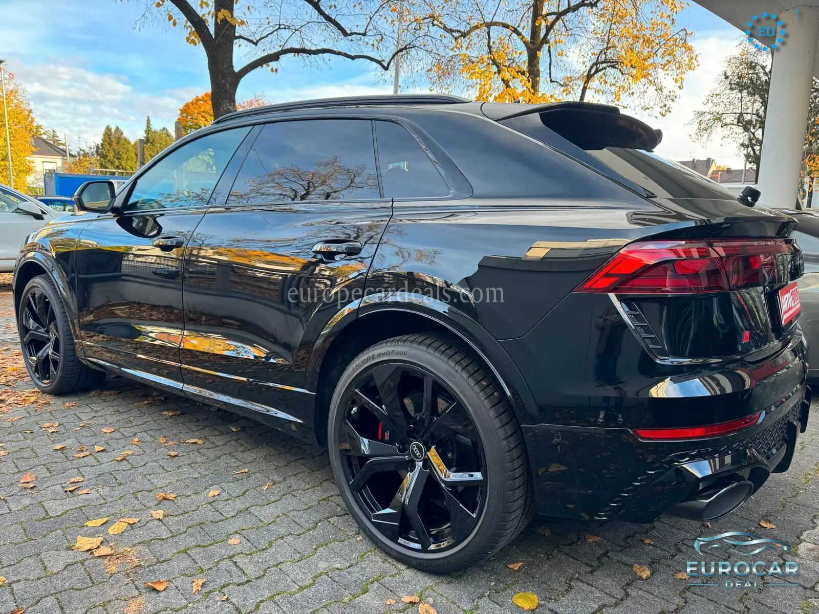Audi RSQ8