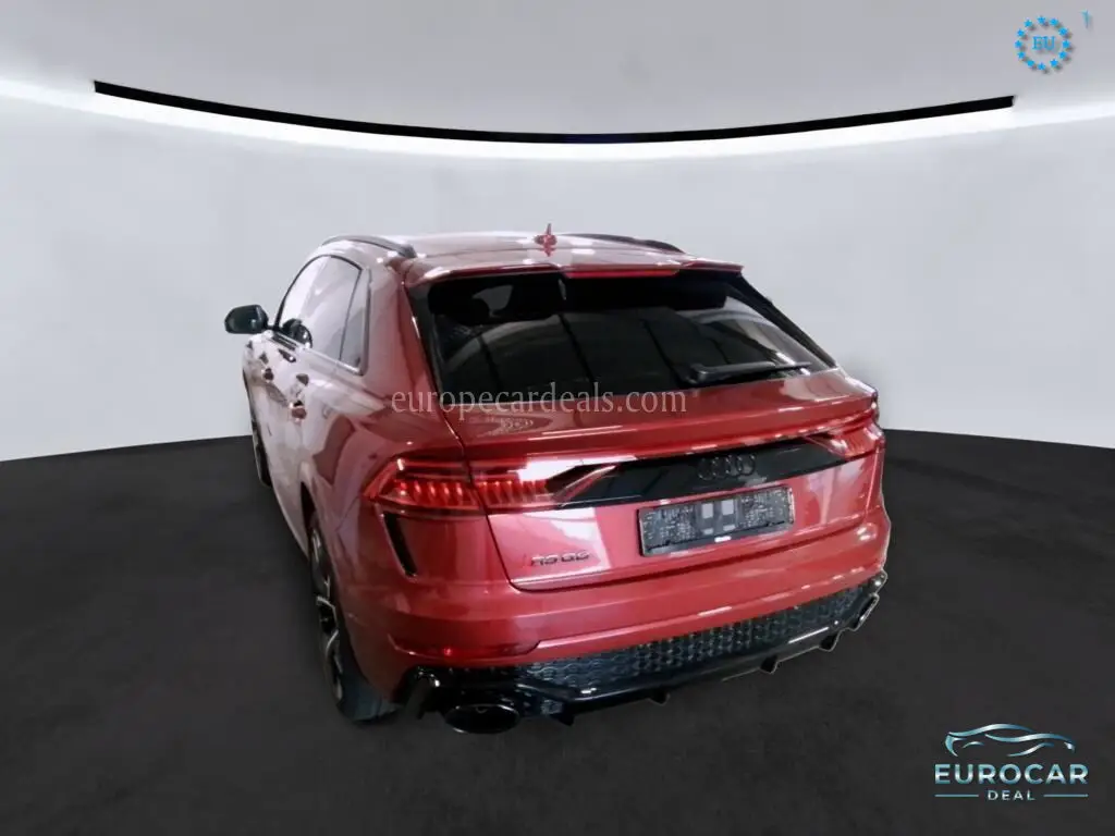 Audi RSQ8