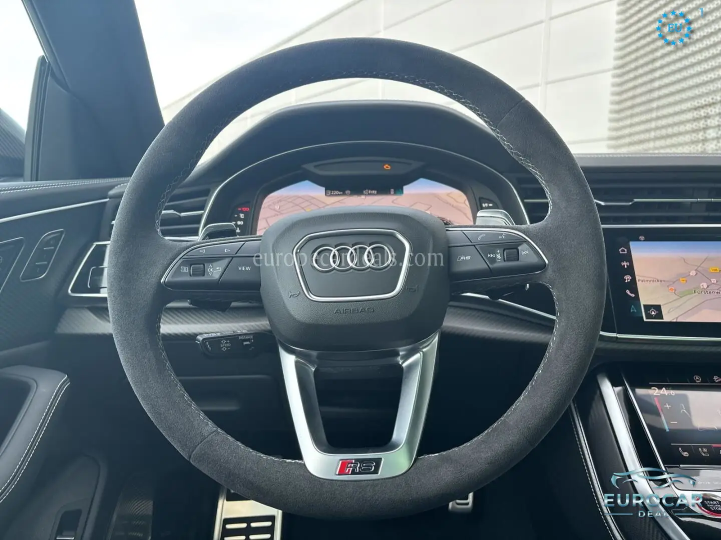 Audi RSQ8