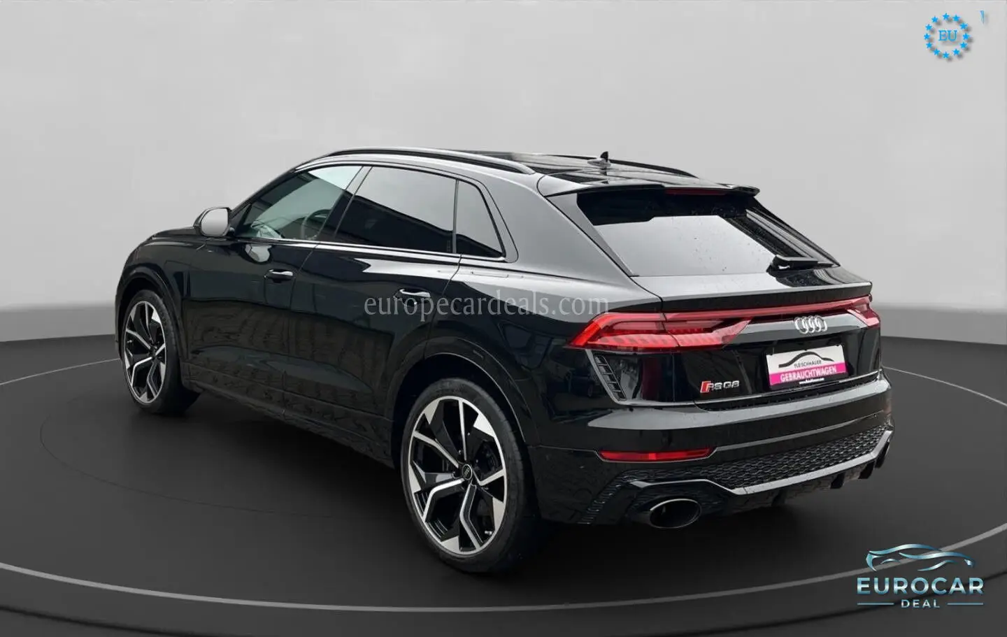 Audi RSQ8