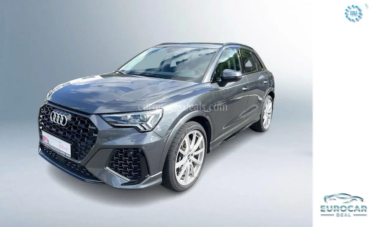 Audi RSQ3
