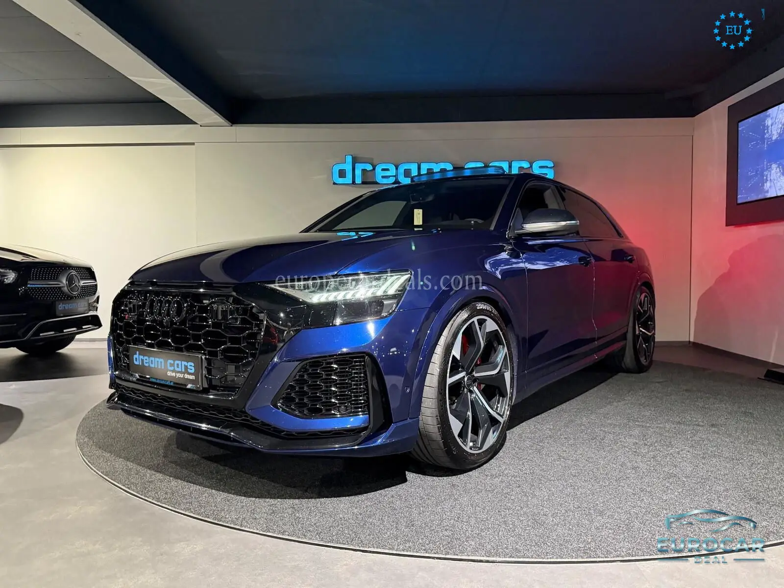 Audi RSQ8