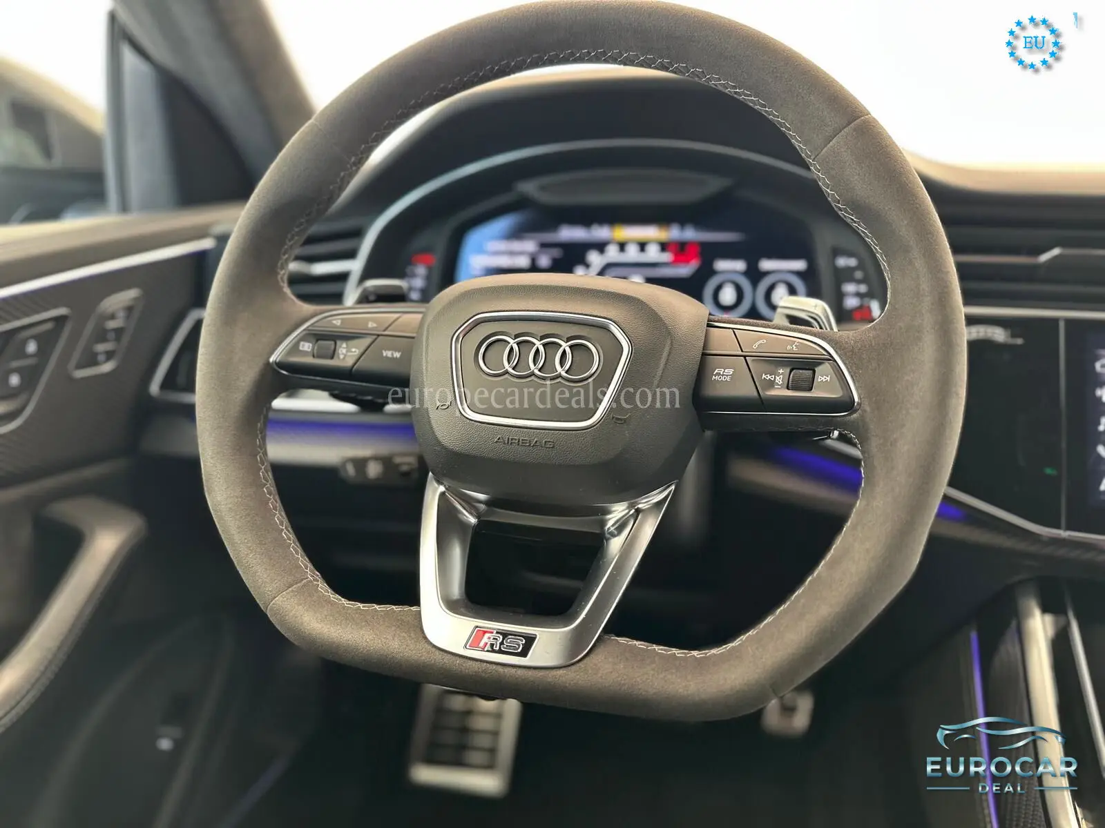 Audi RSQ8