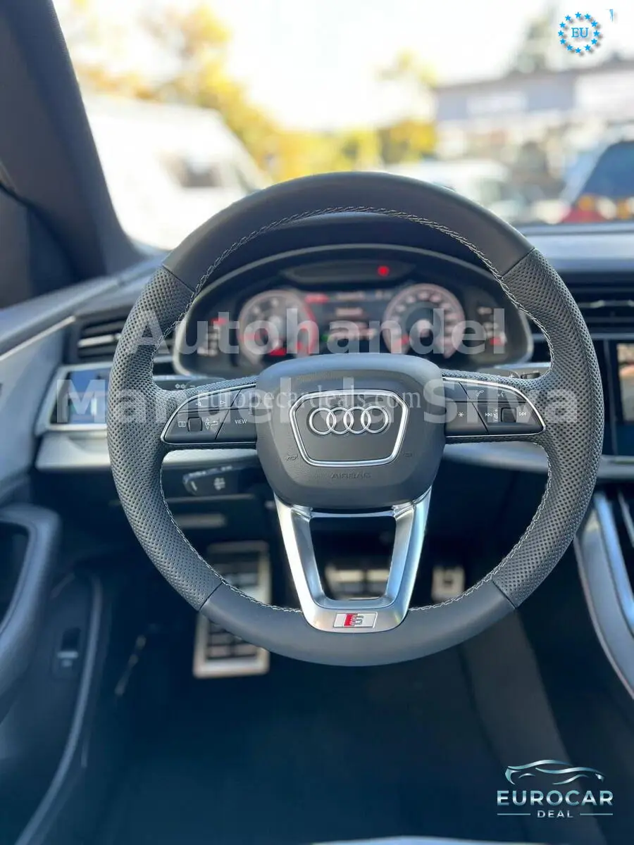 Audi Q8