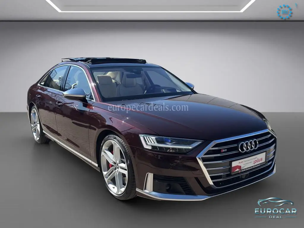 Audi S8