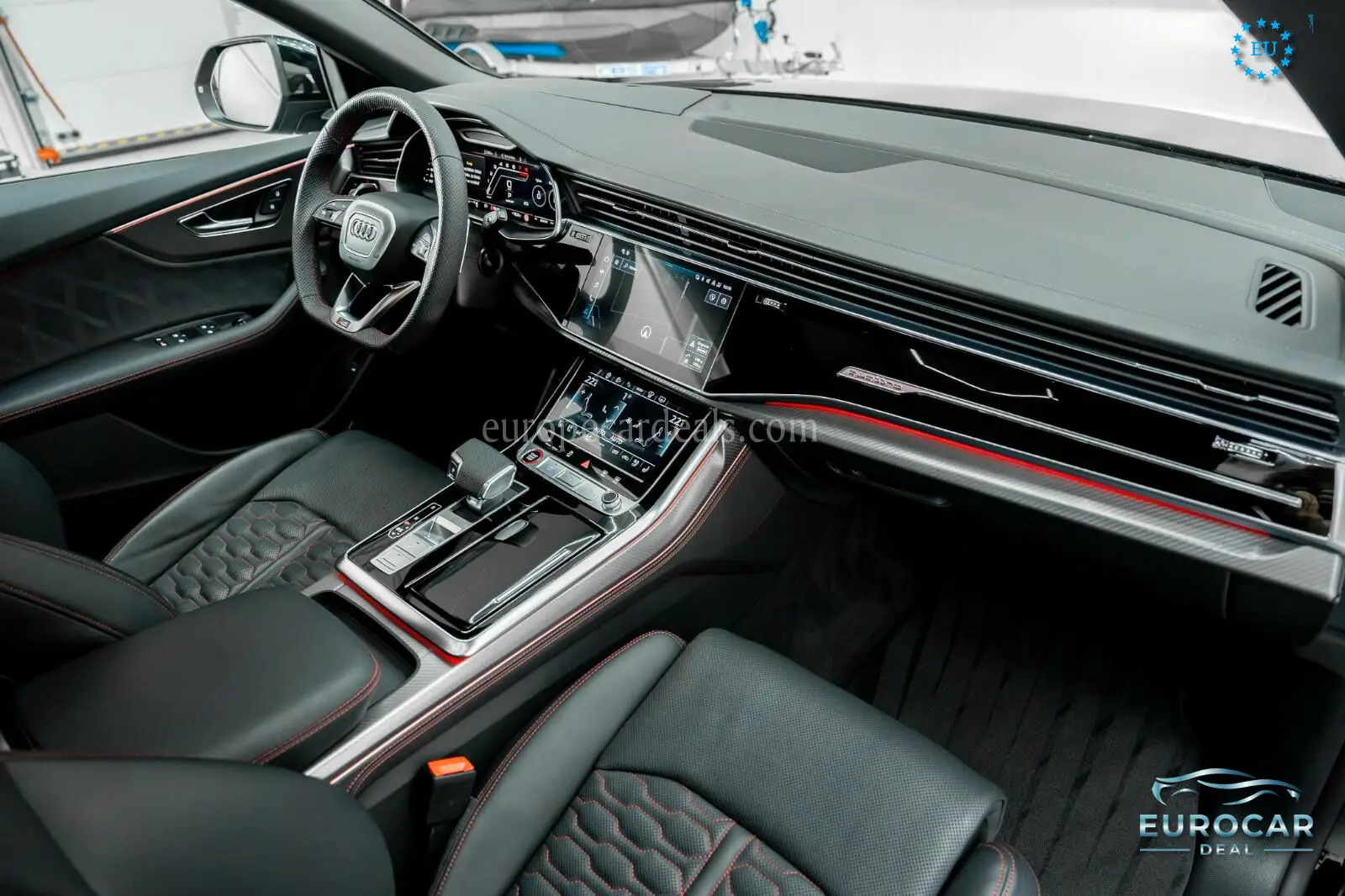 Audi RSQ8