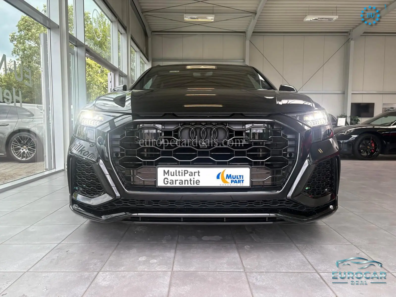 Audi RSQ8