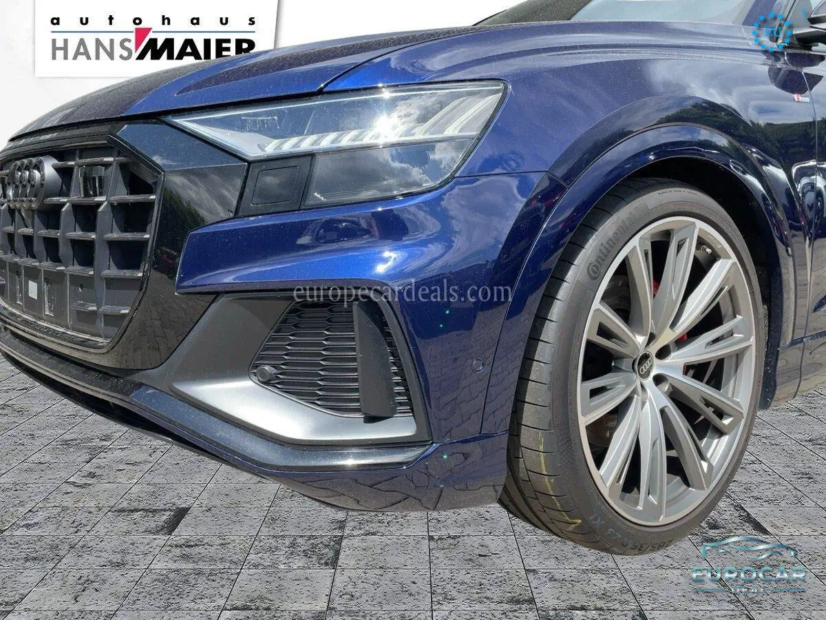 Audi Q8