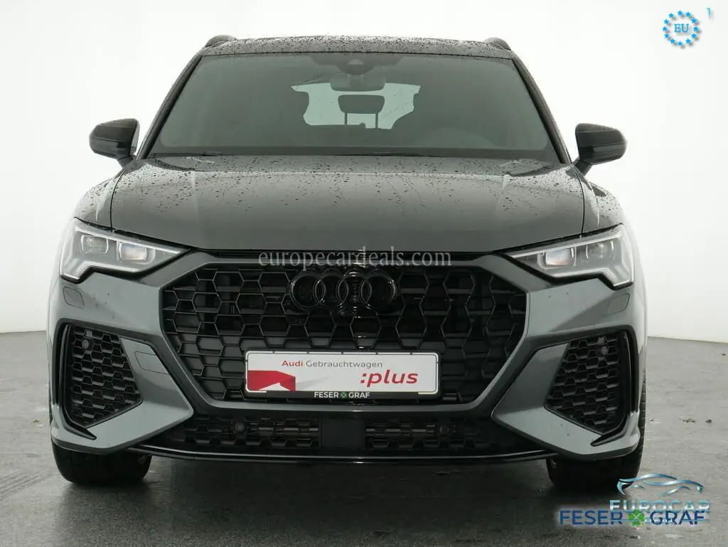 Audi RSQ3