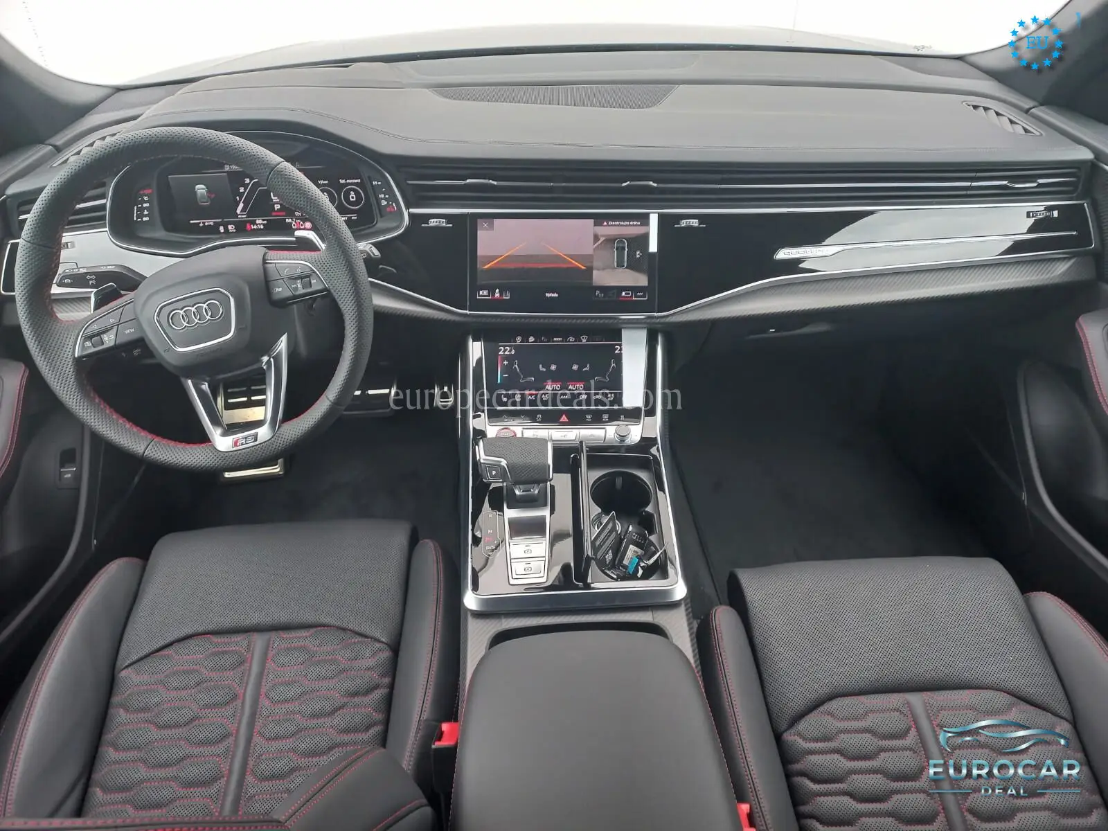 Audi RSQ8