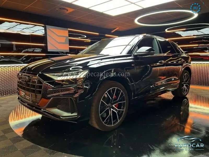 Audi Q8