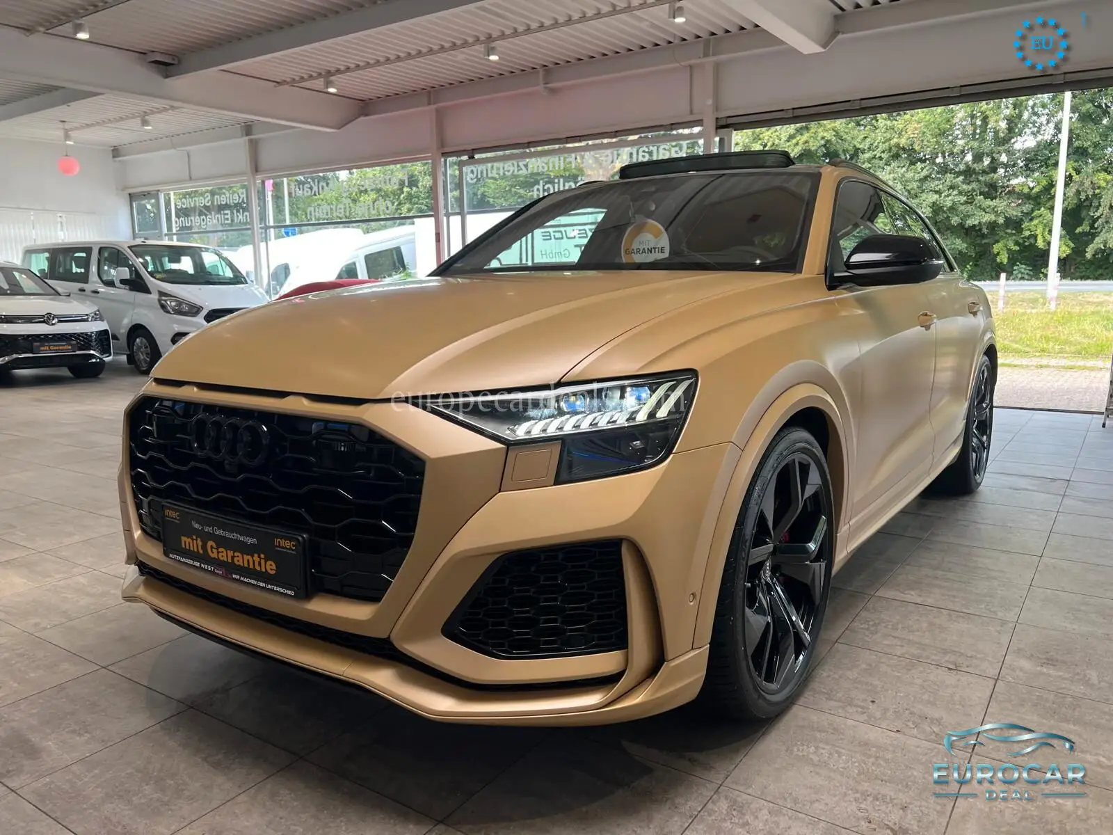 Audi RSQ8