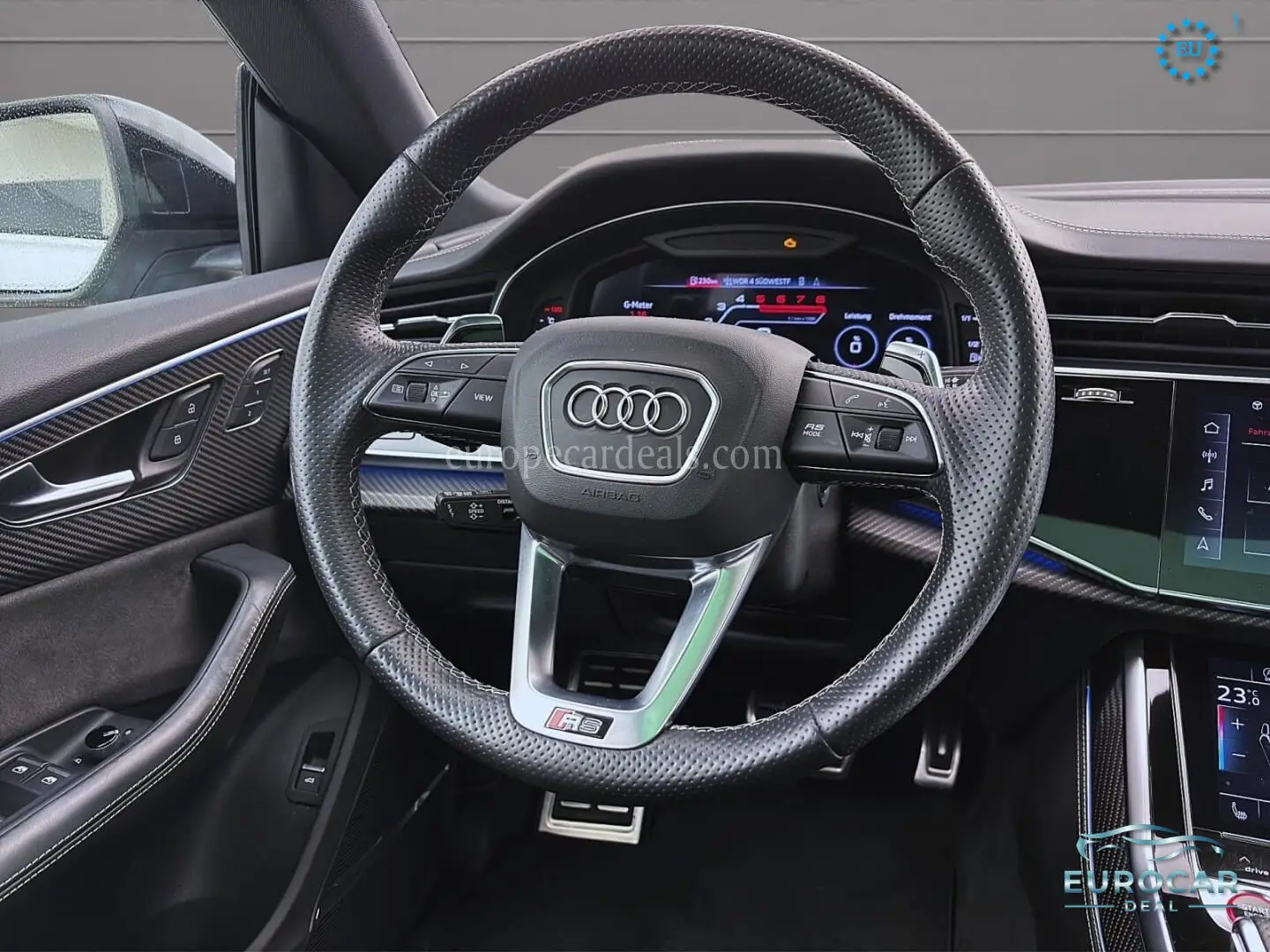 Audi RSQ8