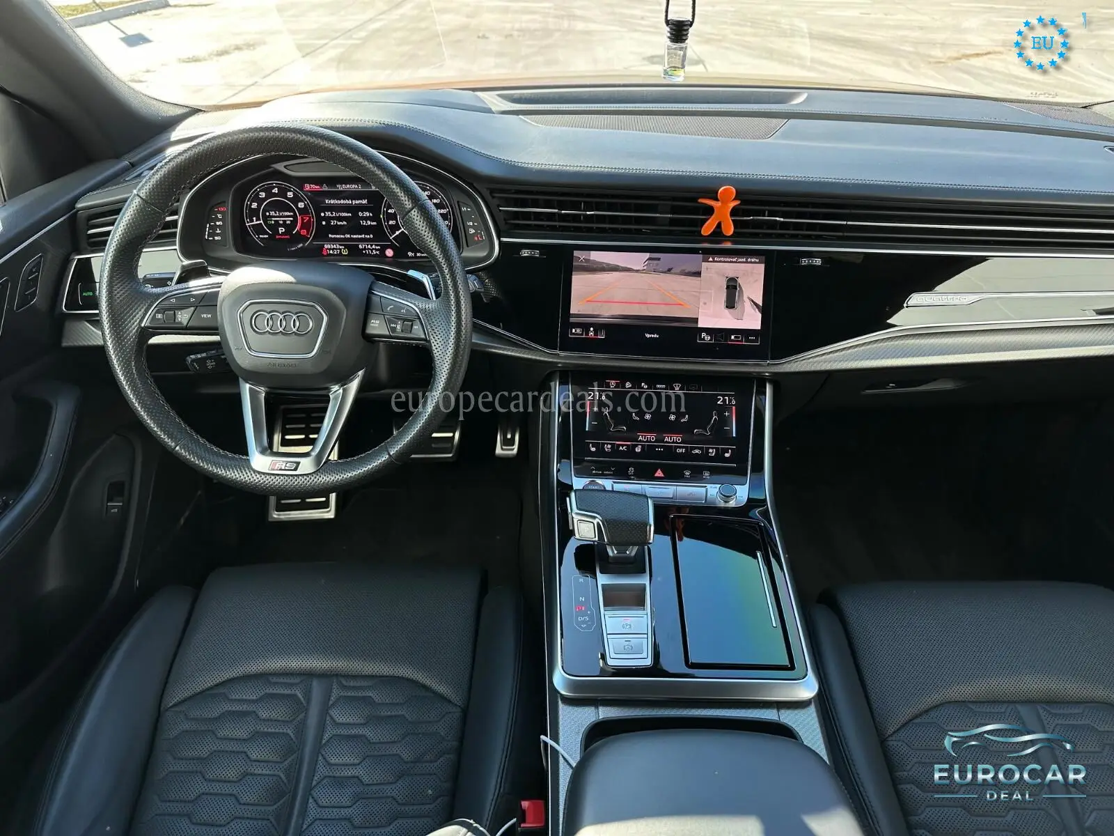 Audi RSQ8