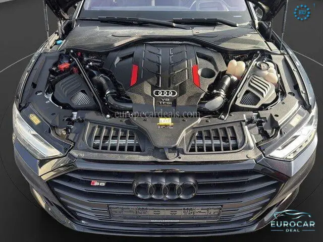 Audi S8