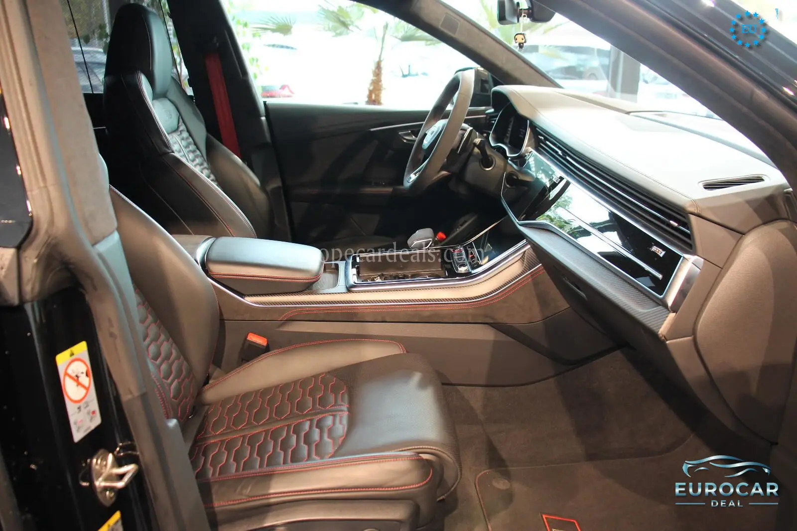 Audi RSQ8