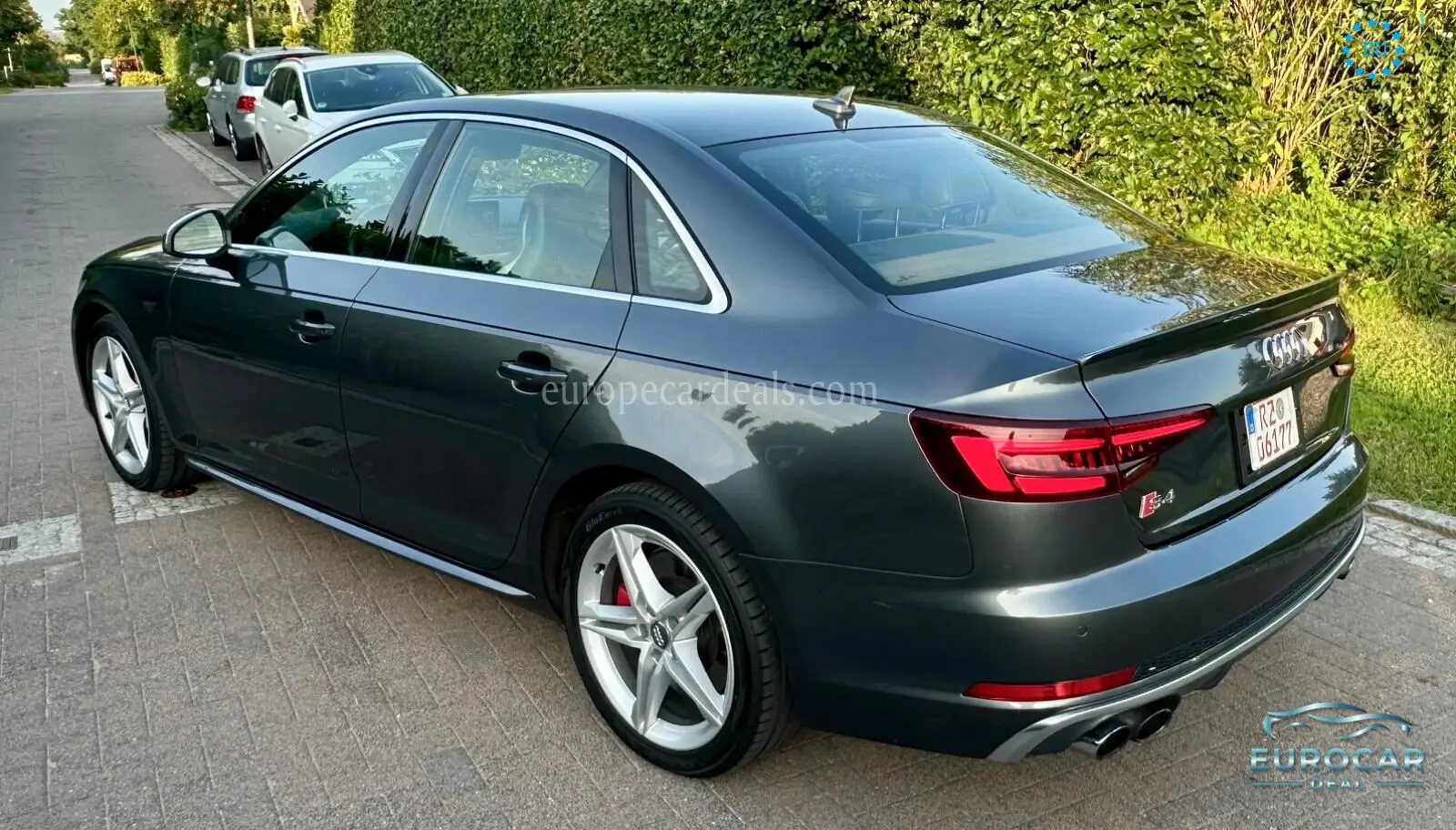 Audi S4
